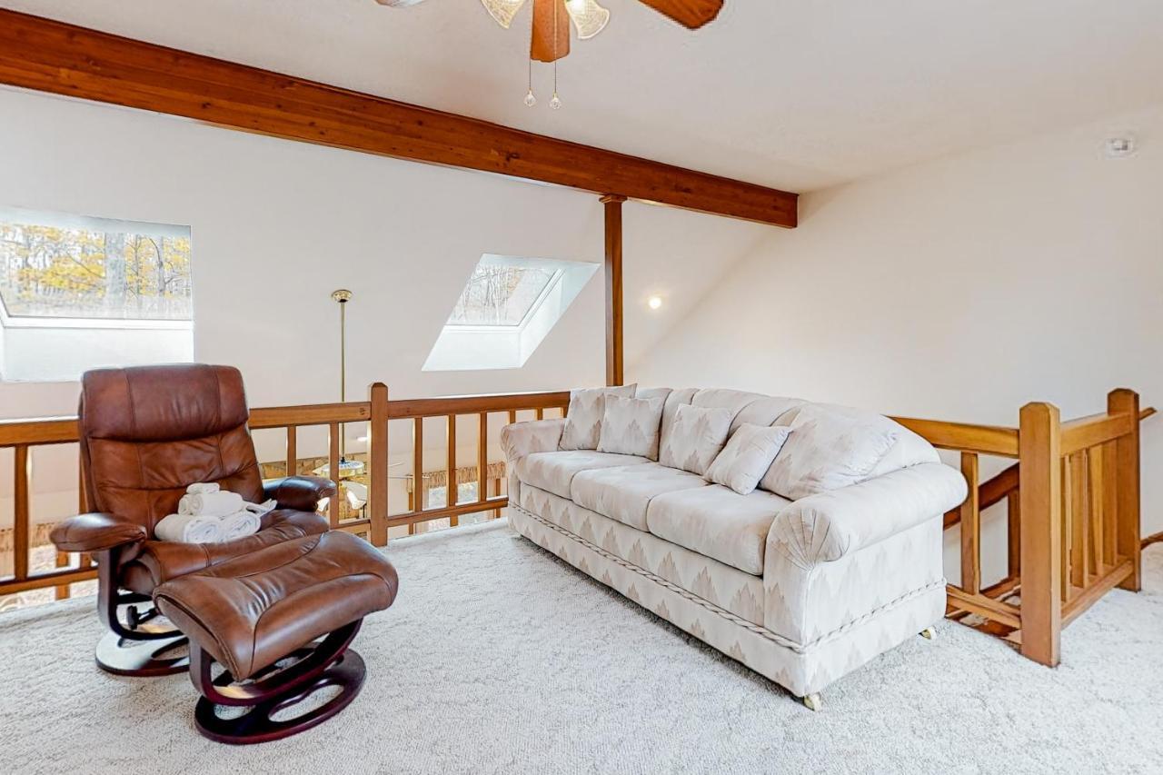 Friendship Lodge Pocono Lake Экстерьер фото