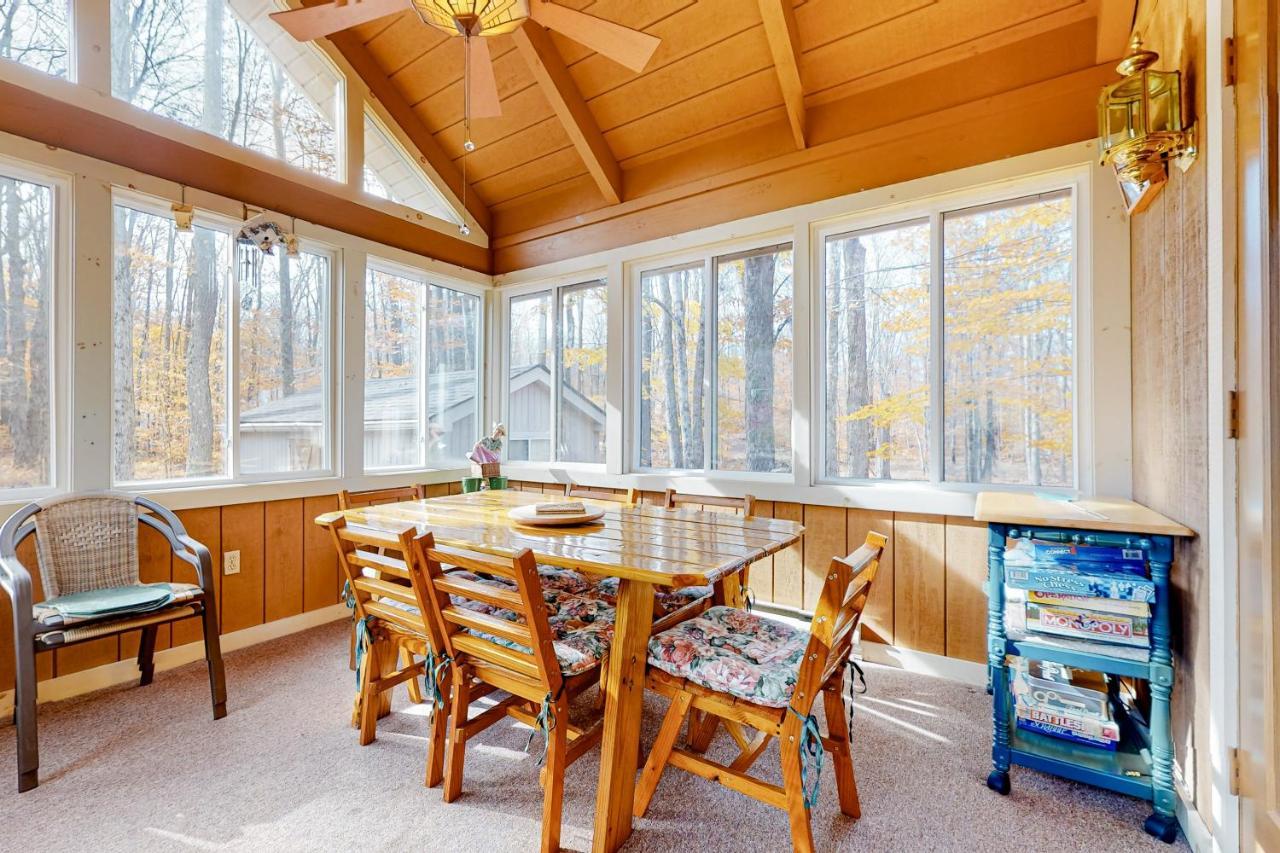 Friendship Lodge Pocono Lake Экстерьер фото
